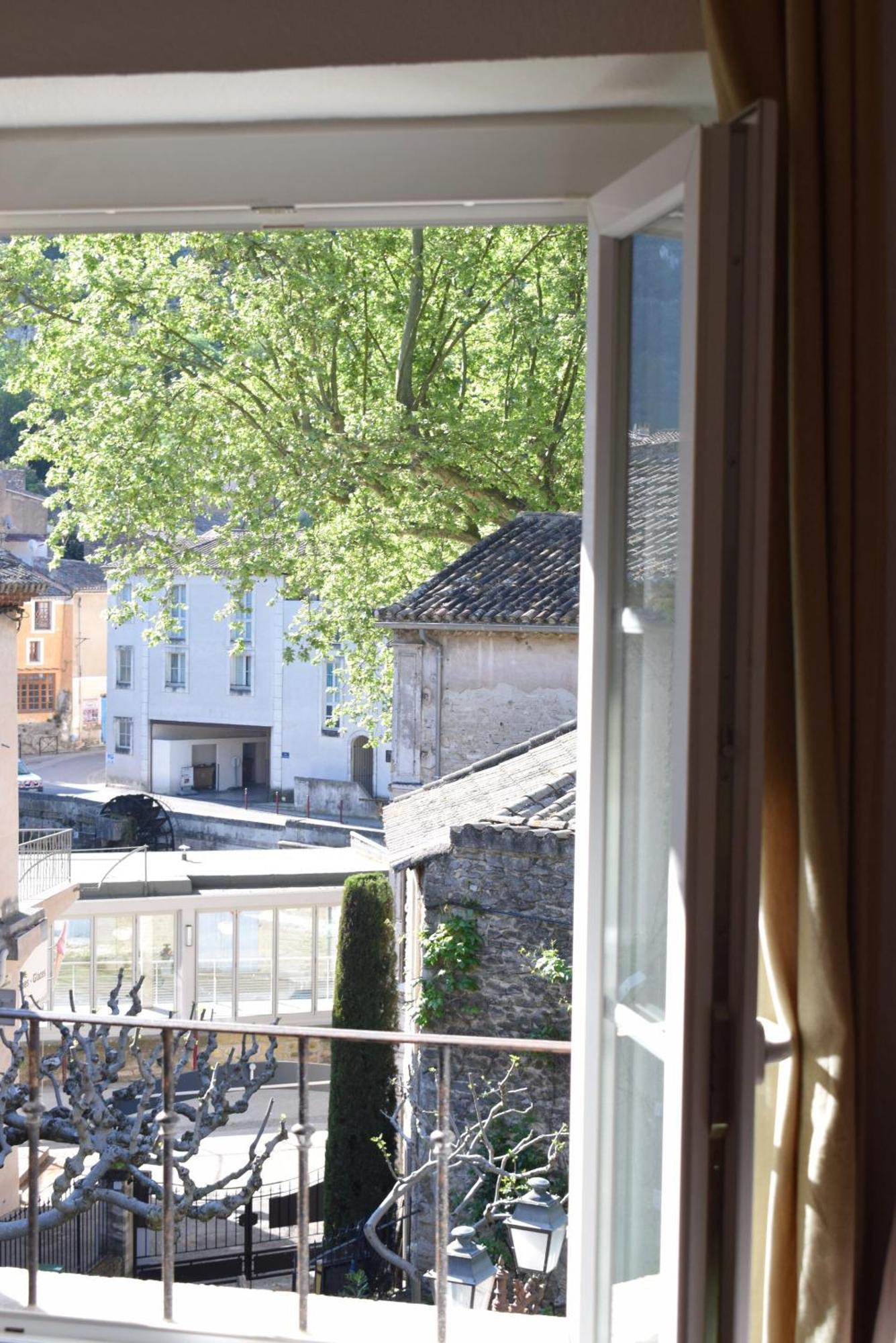 La Figuiere Fontaine De Vaucluse Bed & Breakfast Exterior photo